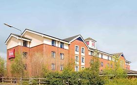 Ibis Chesterfield North